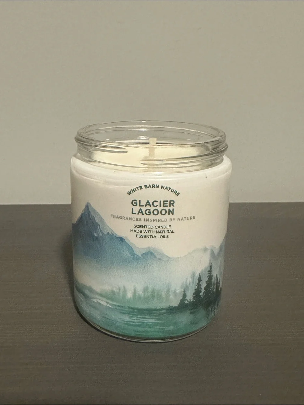 ๐๏ธ White Barn Glacier Lagoon Single Wick Candle - Picture 2 of 2